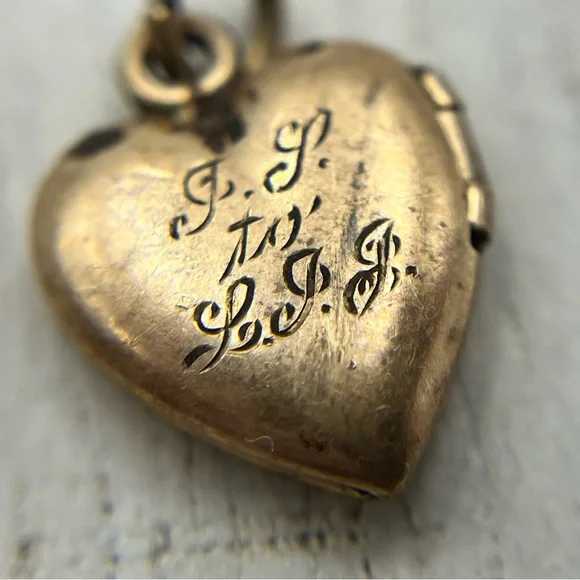 Vintage 10k Gold Heart Pendant/charm - Picture 5 of 7